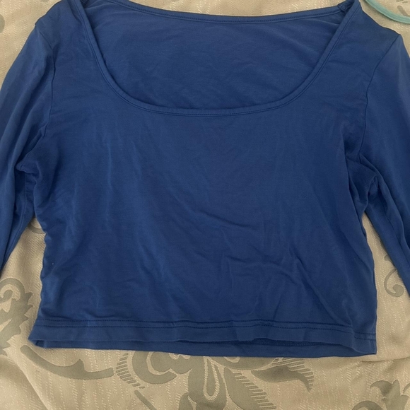 Elegant Blue Long Sleeve Women's Top - Picture 1 of 2